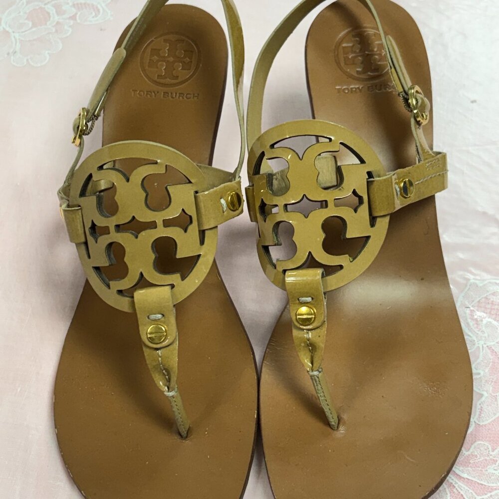 Tory Burch-Women A77B-Tan Patent leather-Double T Logo heel Sandals.Sz-9.5M.Braz